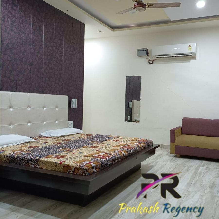 Hotel Prakash Regency Hapur Esterno foto