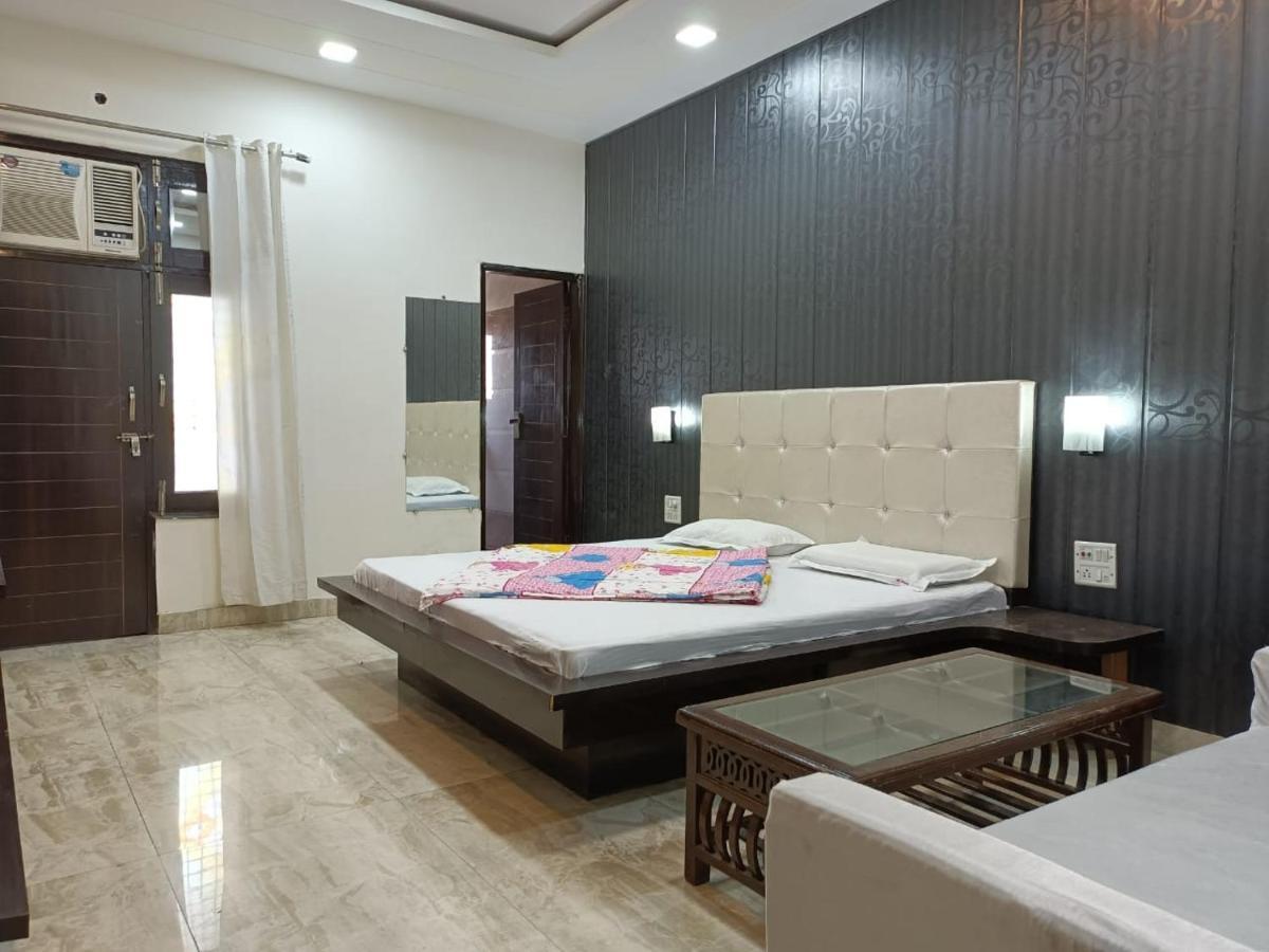 Hotel Prakash Regency Hapur Esterno foto