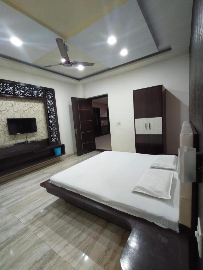 Hotel Prakash Regency Hapur Esterno foto